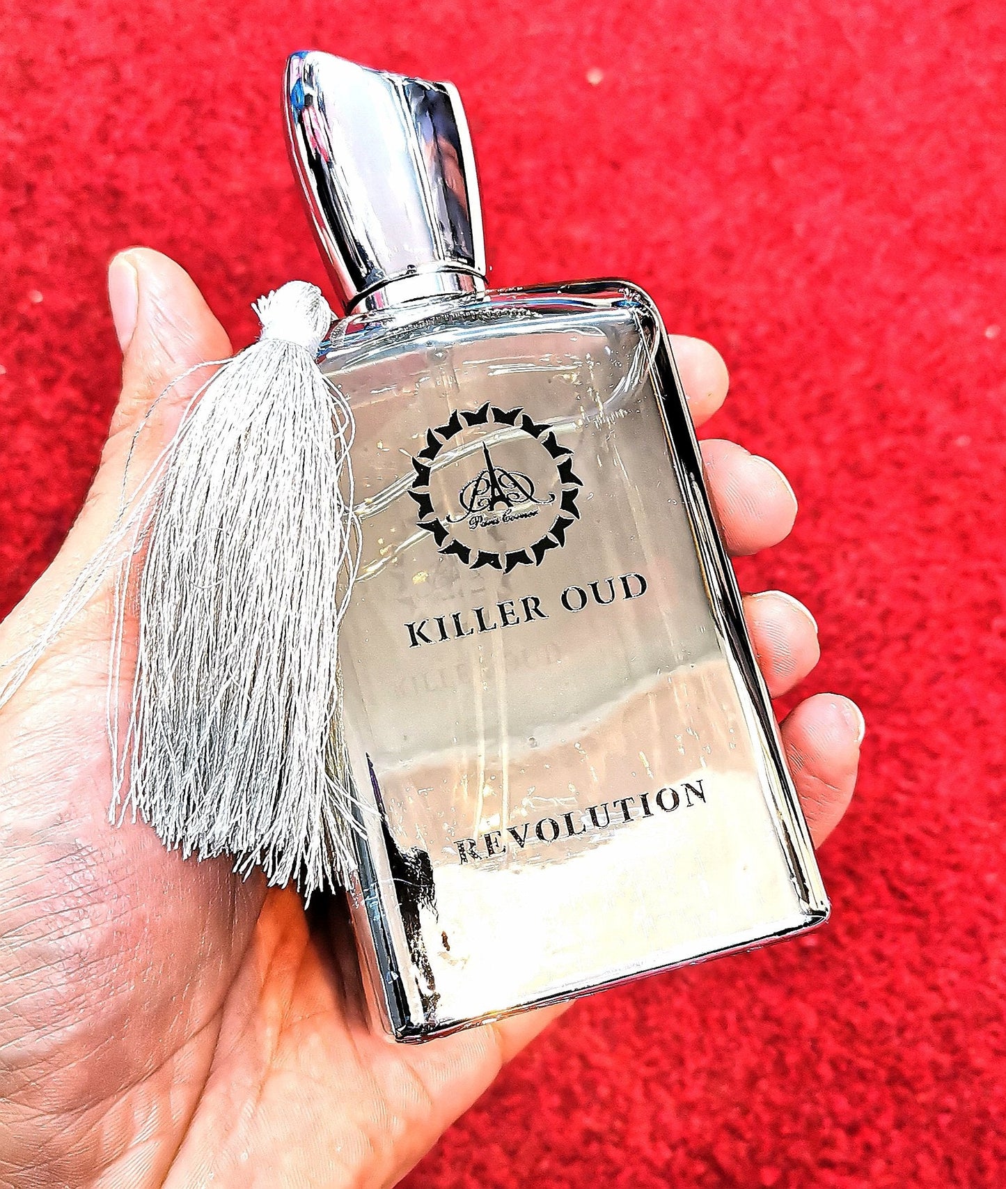 REVOLUTION KILLER OUD