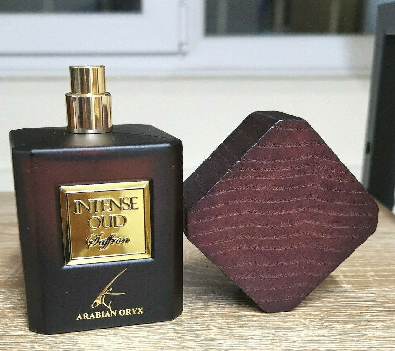 INTENSE OUD SAFFRON